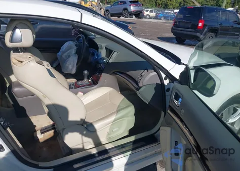 2010 Infiniti G37 z USA, uszkodzony, nr VIN JN1CV6FE2AM353874